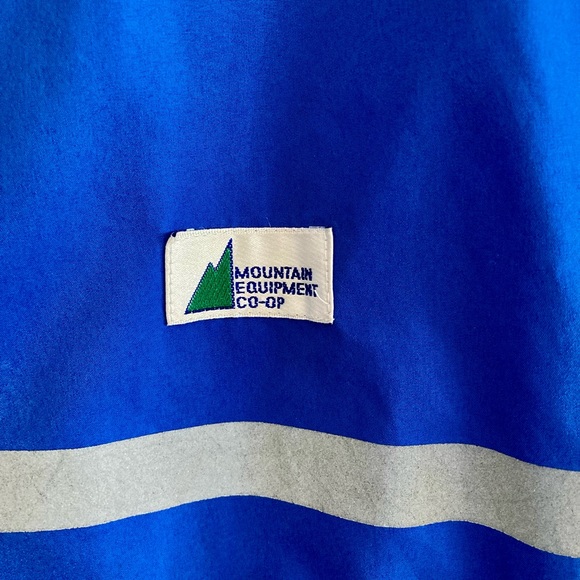 Vintage MEC royal blue running/cycling jacket - Picture 5 of 5